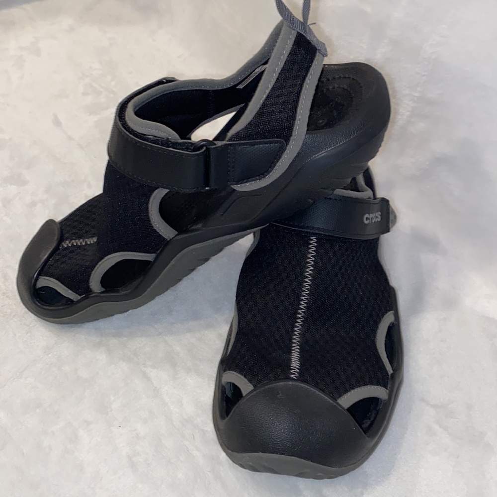 Crocs Men’s Black Swiftwater Mesh Deck Shoes Size M/8 Gem